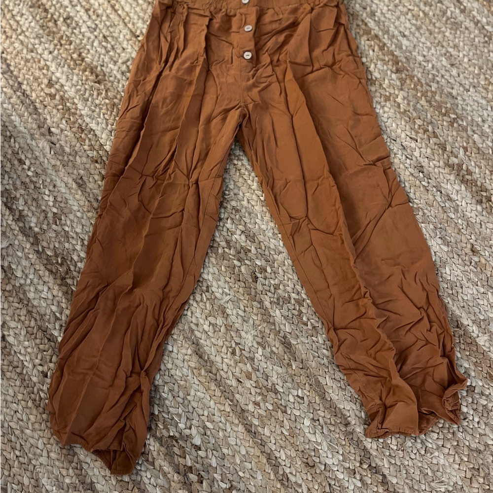 Art class orange pants
